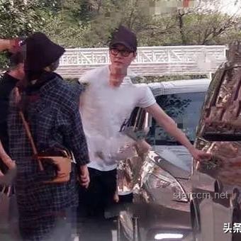 赵丽颖快跑！危险在靠近！——如何提升公众人物的自我保护意识与能力